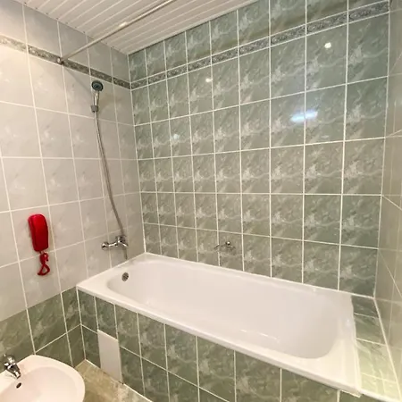- One Bedroom Beachfront Апартаменты *