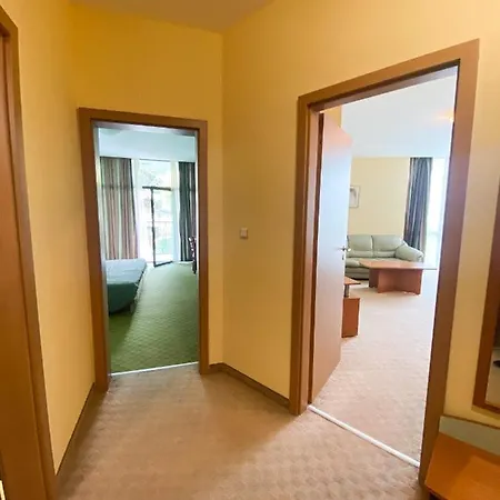 Апартаменты - One Bedroom Beachfront