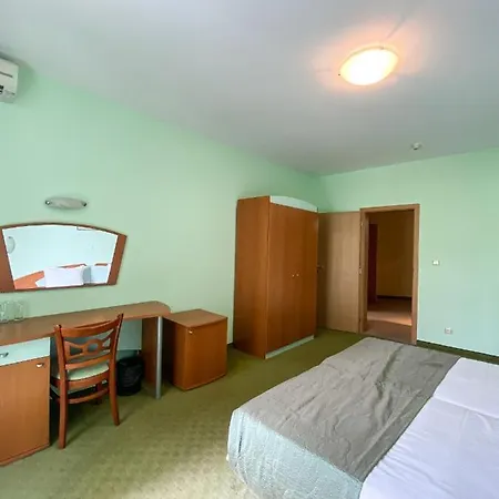 - One Bedroom Beachfront *